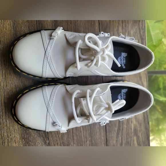 Dr. Martens White Leather Shoes with Yellow Accents - Picture 2 of 12